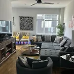 Luxury Townhome Skyline Views Mins To Dt