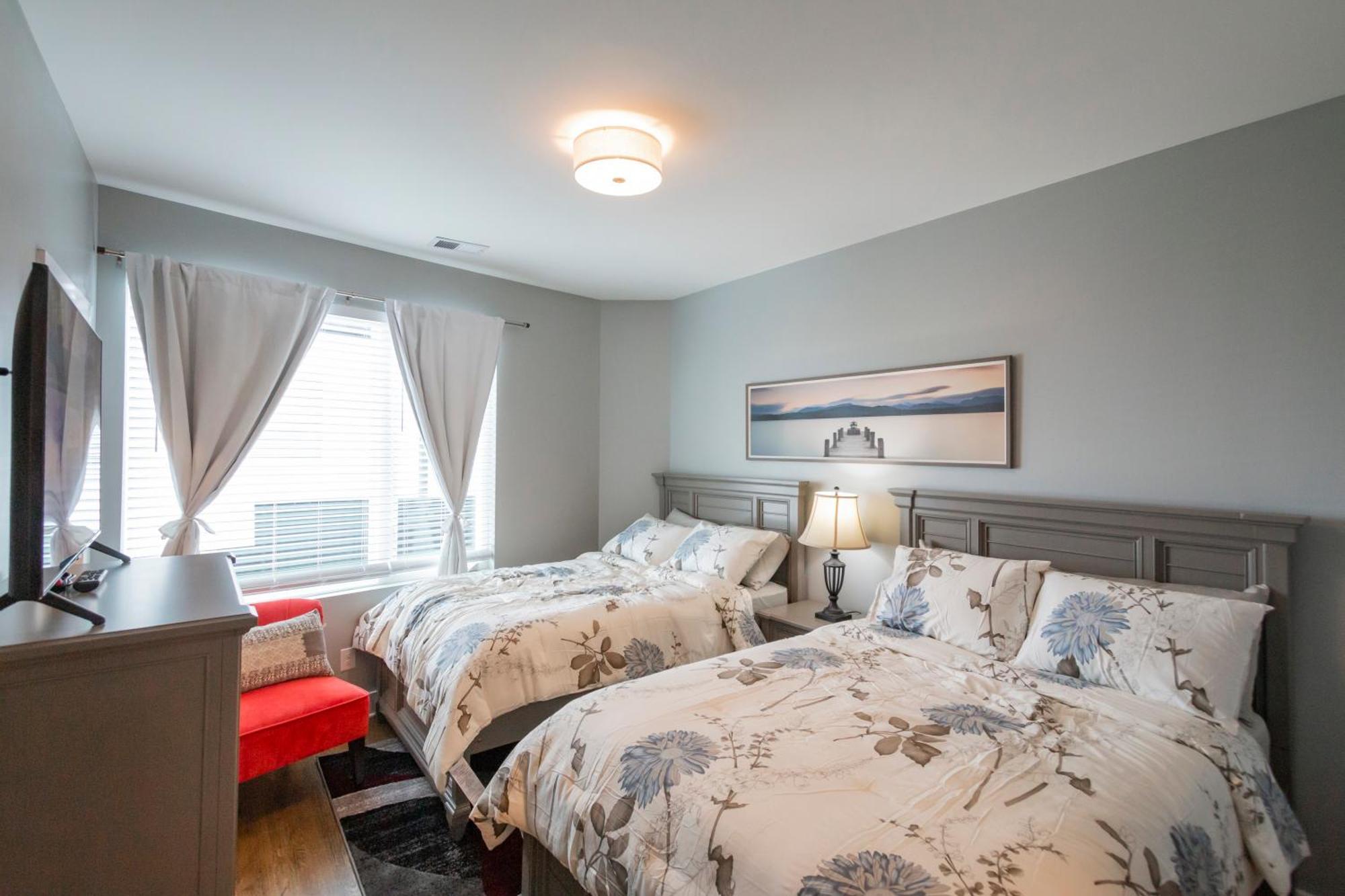 Luxury Townhome Skyline Views Mins To Dt * Nashville